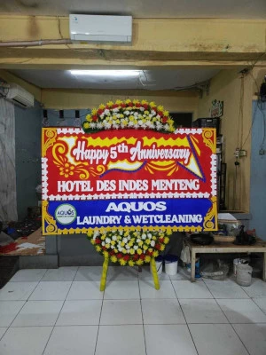 Papan Bunga di Universitas Prasetiya Mulya