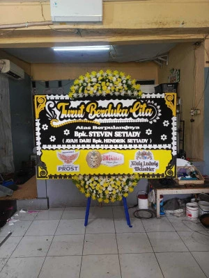 Papan Bunga di Universitas Prasetiya Mulya